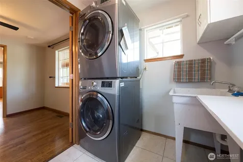 3728 S 175th Street Seatac WA 98188