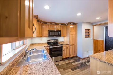 3728 S 175th Street Seatac WA 98188
