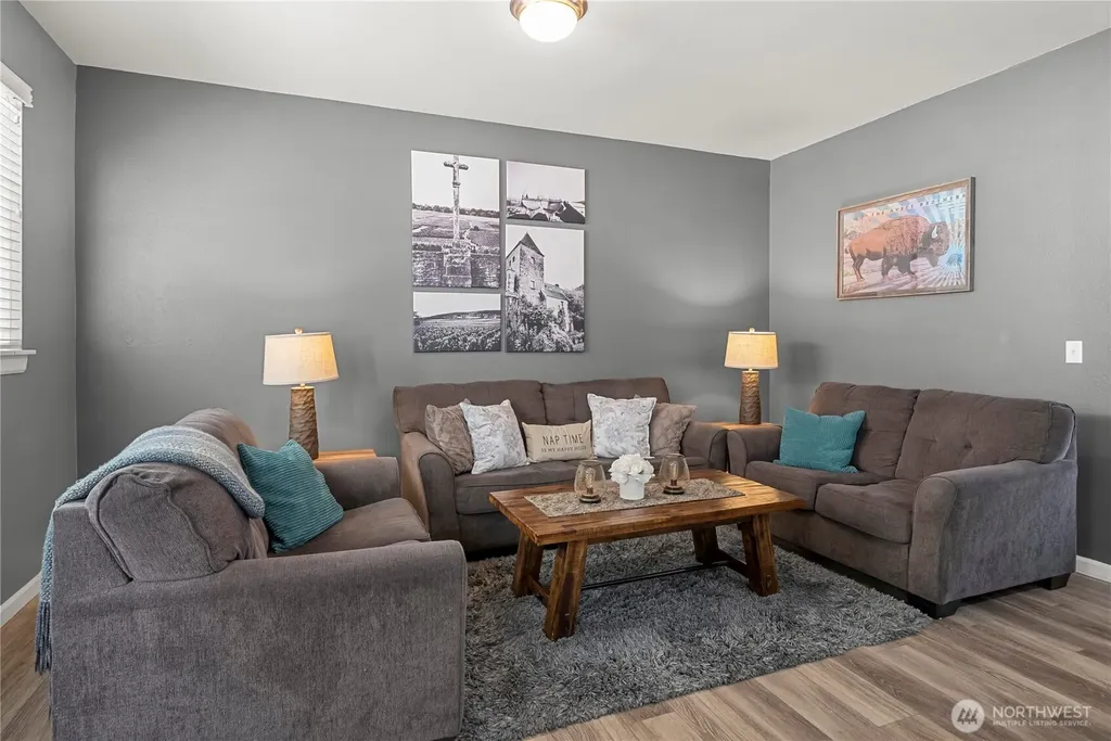 5060 Elliot Court SE Auburn WA 98092
