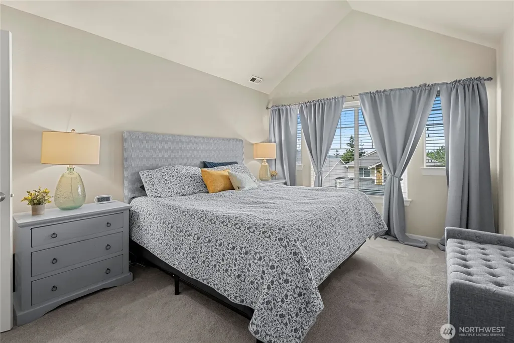 5060 Elliot Court SE Auburn WA 98092