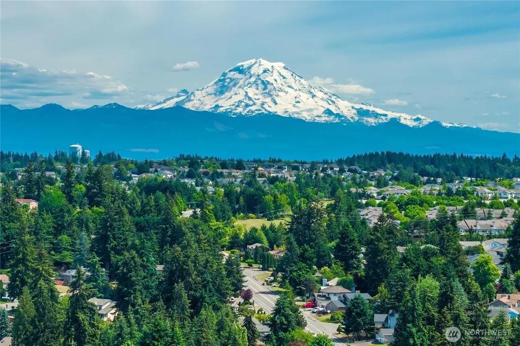 5060 Elliot Court SE Auburn WA 98092