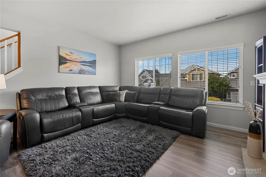 5060 Elliot Court SE Auburn WA 98092