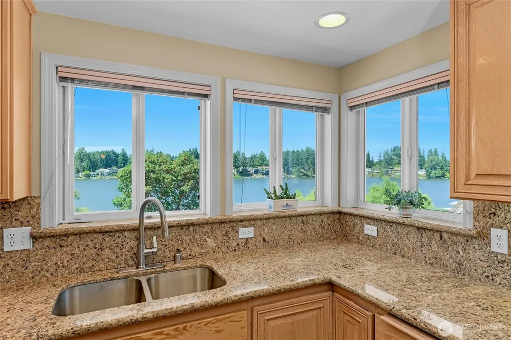 3607 Walthew Drive SE Olympia WA 98503