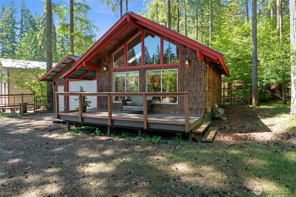 570 N Duckabush Drive W Hoodsport WA 98548
