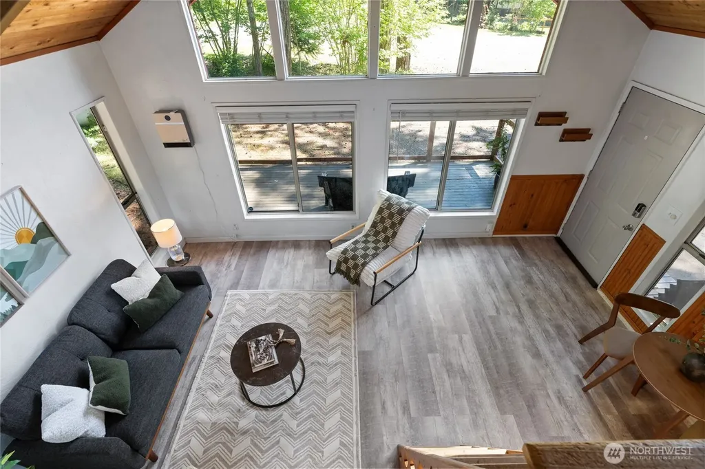570 N Duckabush Drive W Hoodsport WA 98548