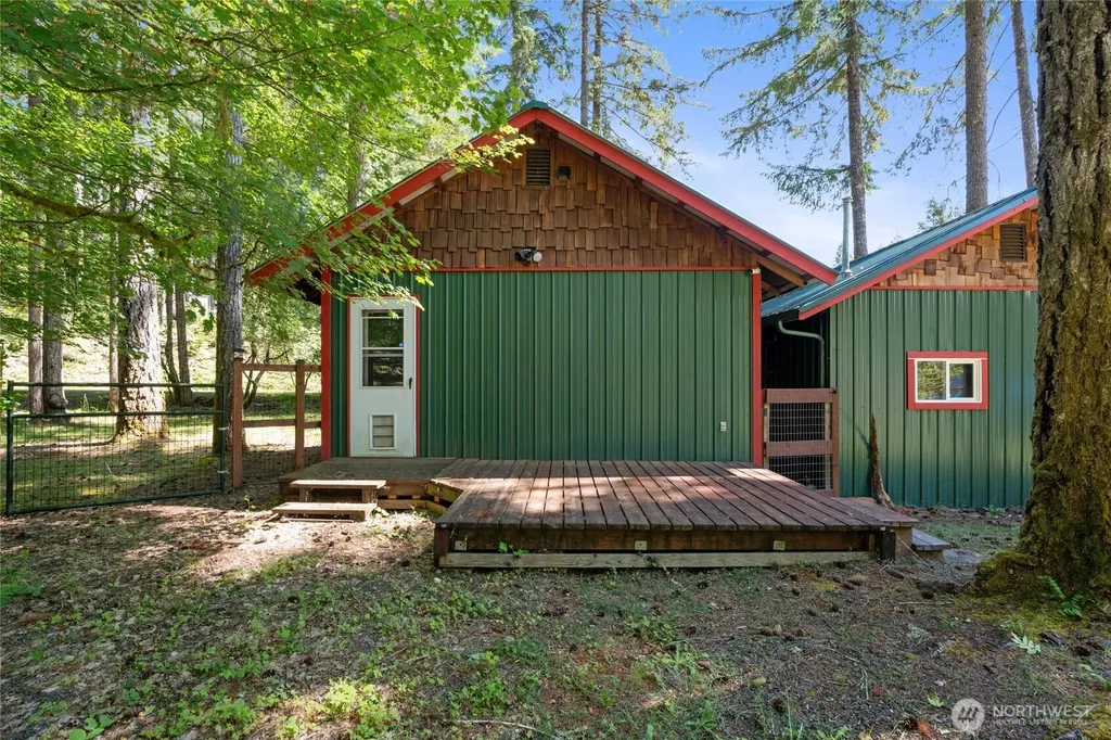 570 N Duckabush Drive W Hoodsport WA 98548