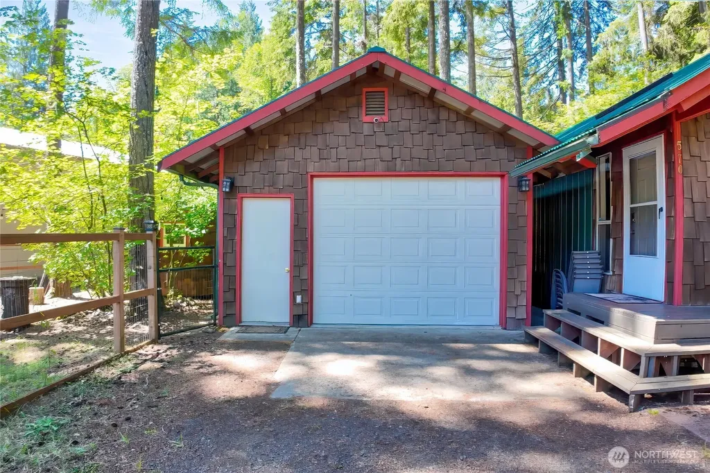 570 N Duckabush Drive W Hoodsport WA 98548