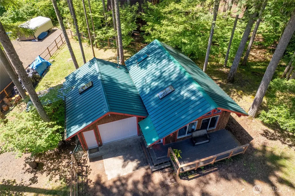 570 N Duckabush Drive W Hoodsport WA 98548