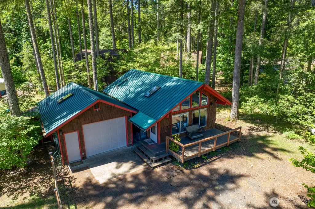 570 N Duckabush Drive W Hoodsport WA 98548