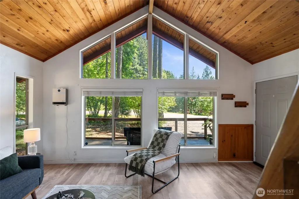 570 N Duckabush Drive W Hoodsport WA 98548