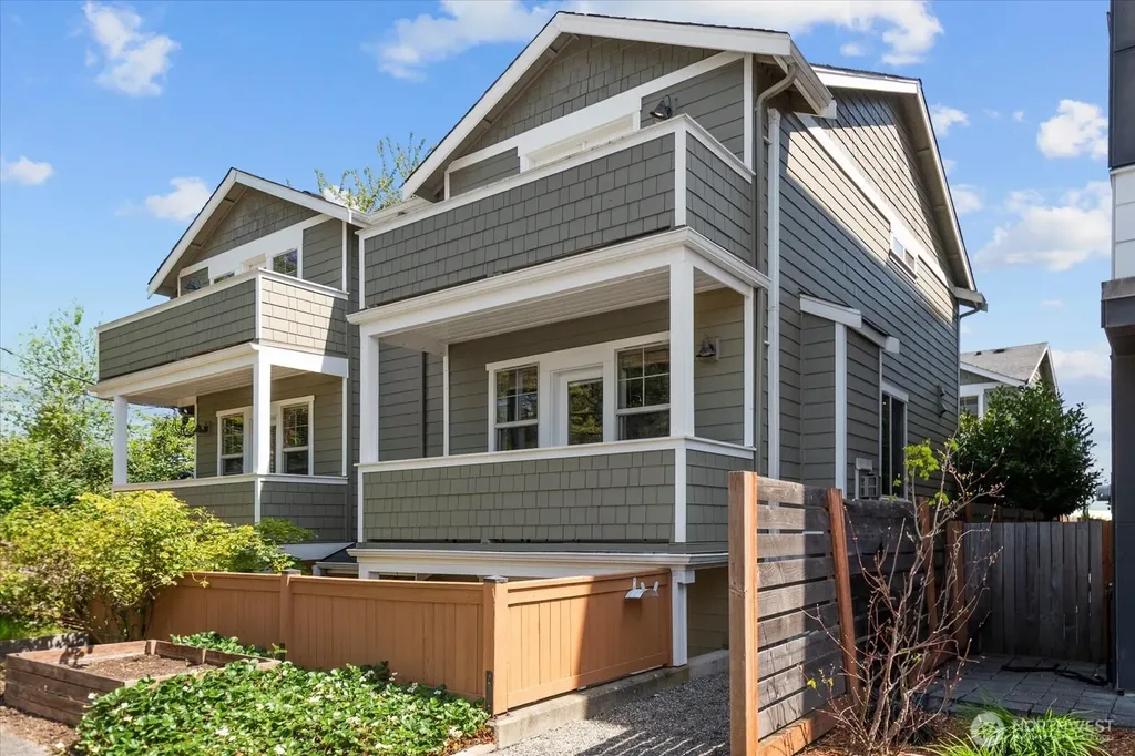 4429 41st Avenue SW Seattle WA 98116