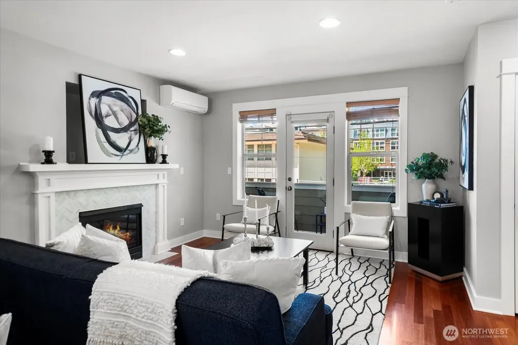 4429 41st Avenue SW Seattle WA 98116