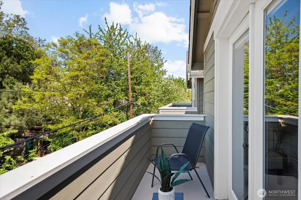 4429 41st Avenue SW Seattle WA 98116