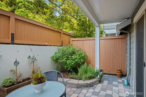 4429 41st Avenue SW Seattle WA 98116