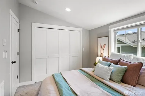 4429 41st Avenue SW Seattle WA 98116