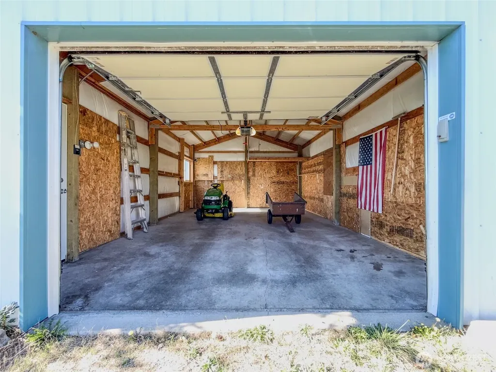 1885 Arnold Road Coupeville WA 98239