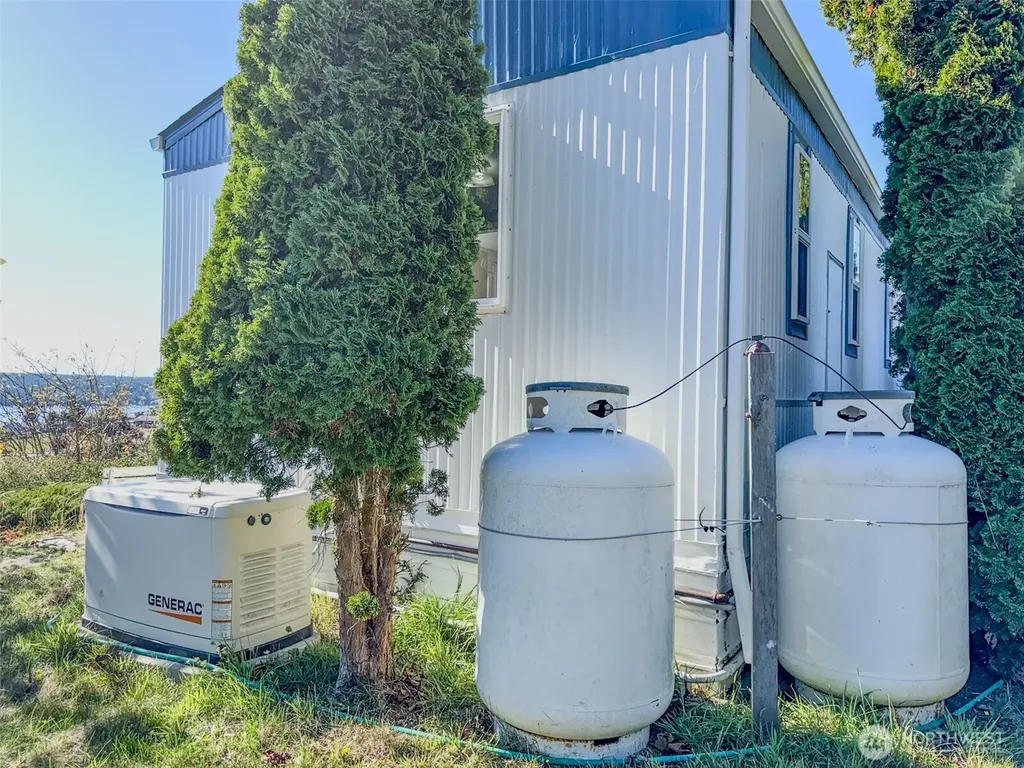 1885 Arnold Road Coupeville WA 98239