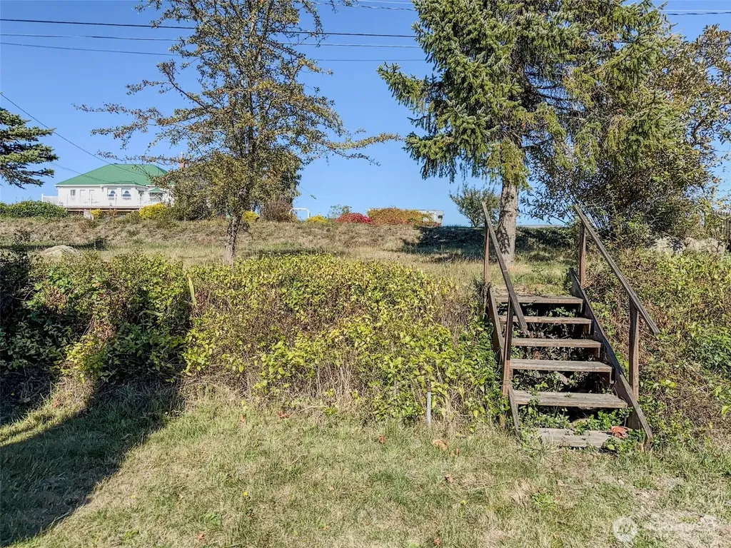 1885 Arnold Road Coupeville WA 98239