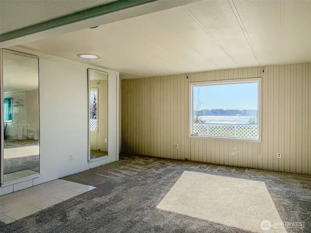 1885 Arnold Road Coupeville WA 98239