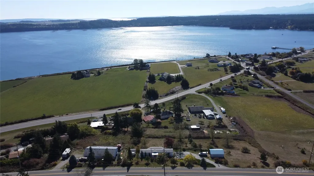 1885 Arnold Road Coupeville WA 98239