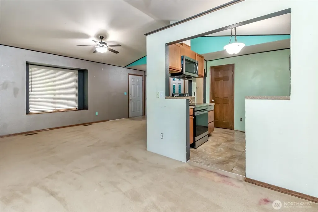 8614 158th Street Ct E Puyallup WA 98375