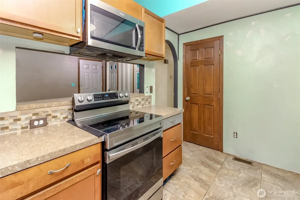 8614 158th Street Ct E Puyallup WA 98375