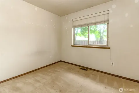 8614 158th Street Ct E Puyallup WA 98375