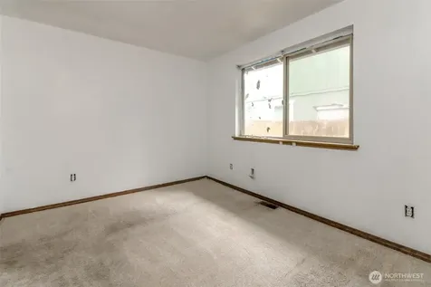 8614 158th Street Ct E Puyallup WA 98375