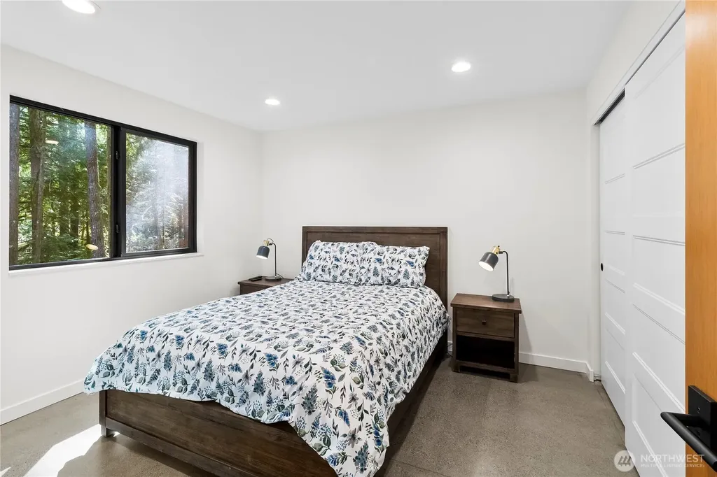 7475 Canyon View Drive Deming WA 98244