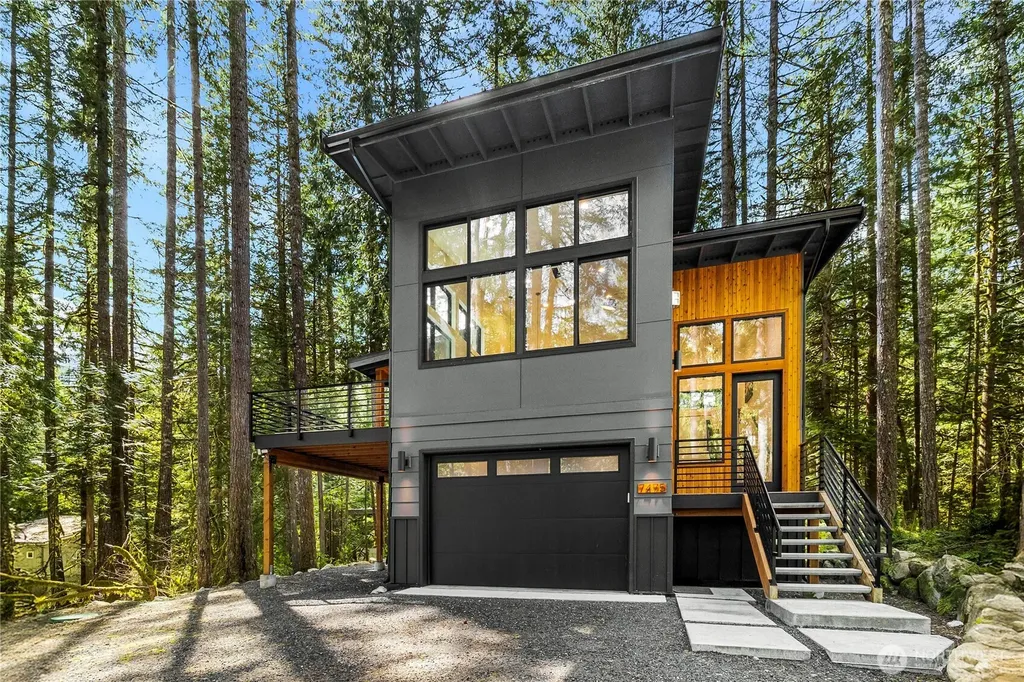 7475 Canyon View Drive Deming WA 98244