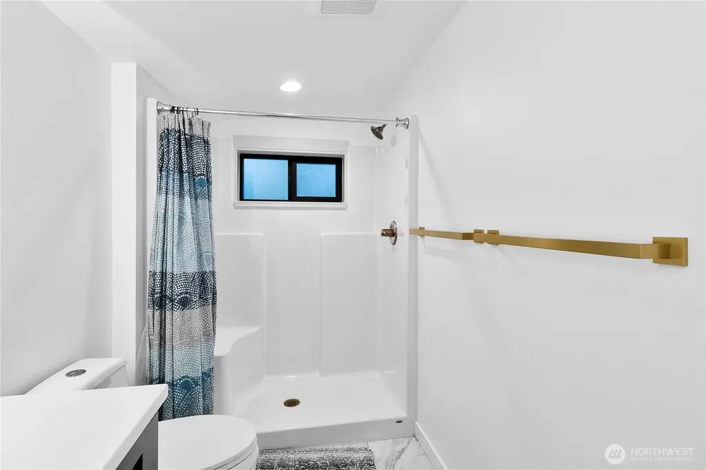 7475 Canyon View Drive Deming WA 98244