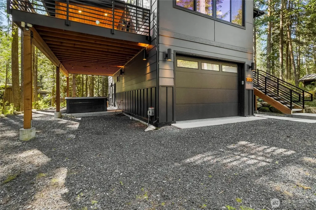 7475 Canyon View Drive Deming WA 98244