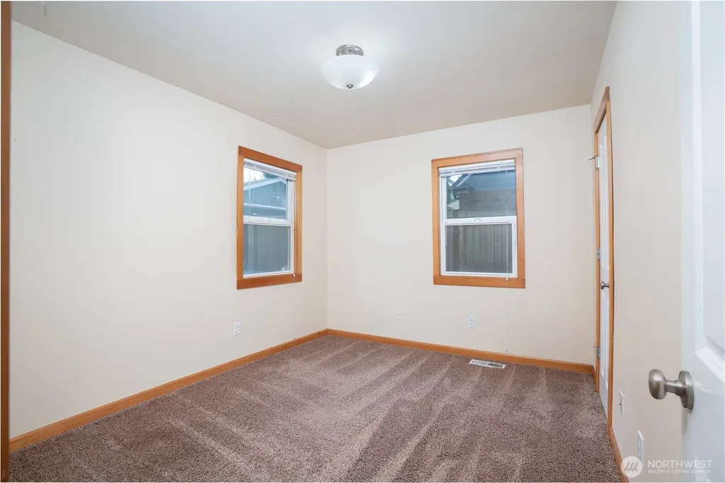 113 Farallone Avenue Fircrest WA 98466