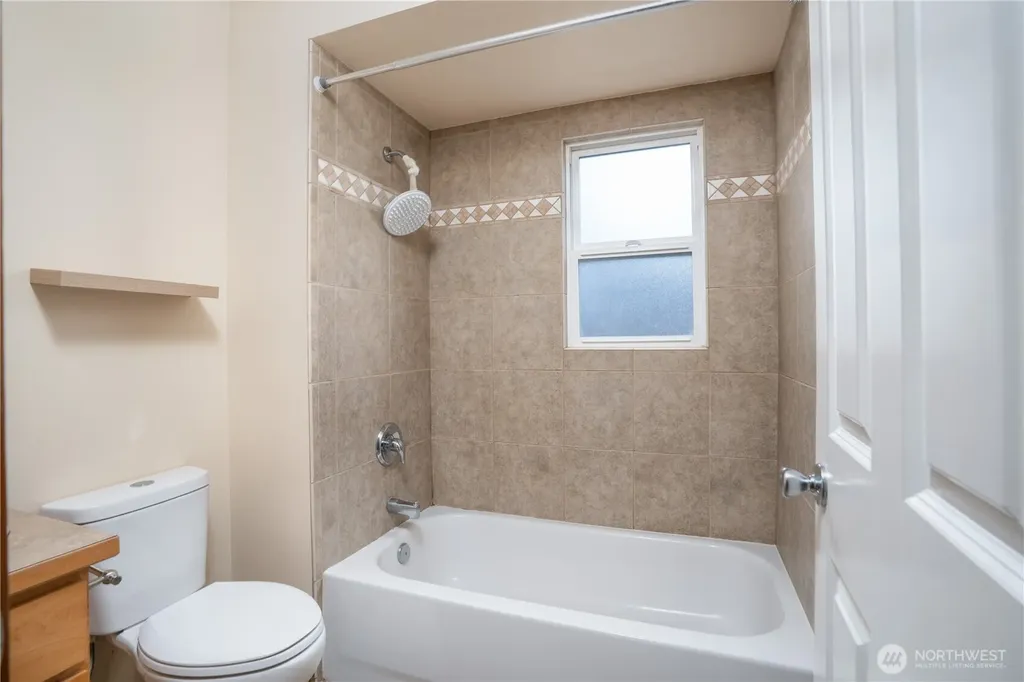 113 Farallone Avenue Fircrest WA 98466