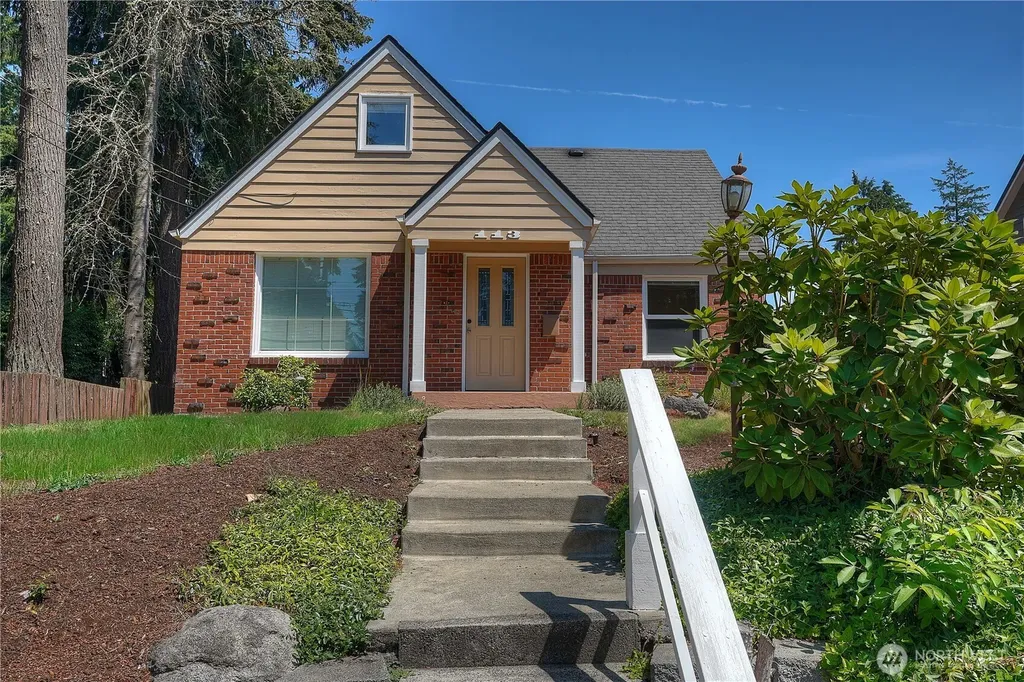 113 Farallone Avenue Fircrest WA 98466