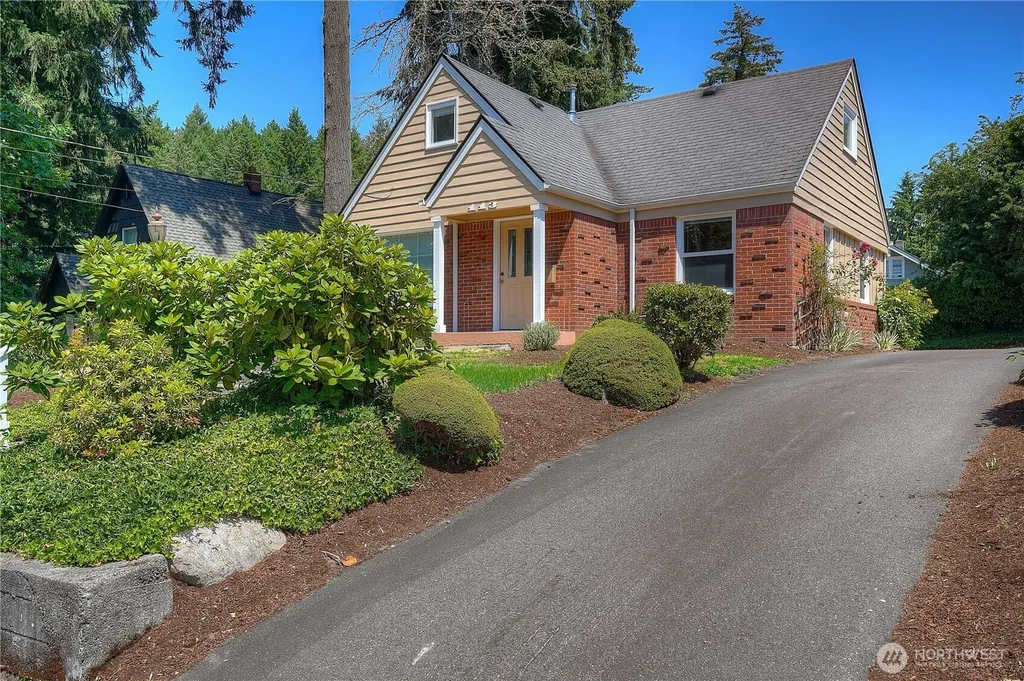 113 Farallone Avenue Fircrest WA 98466