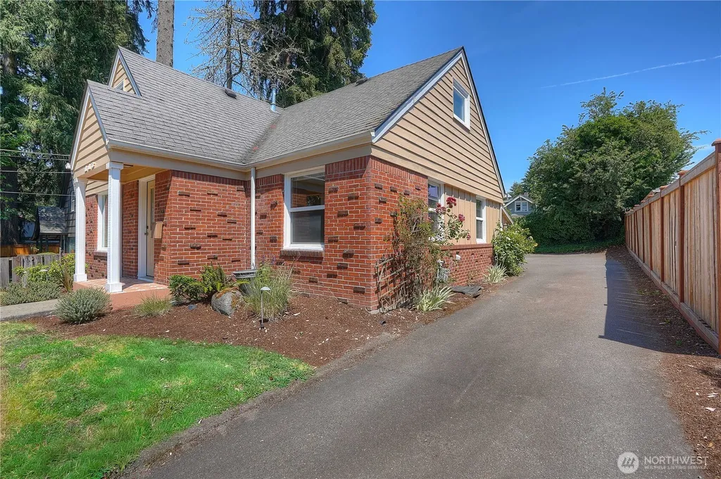 113 Farallone Avenue Fircrest WA 98466