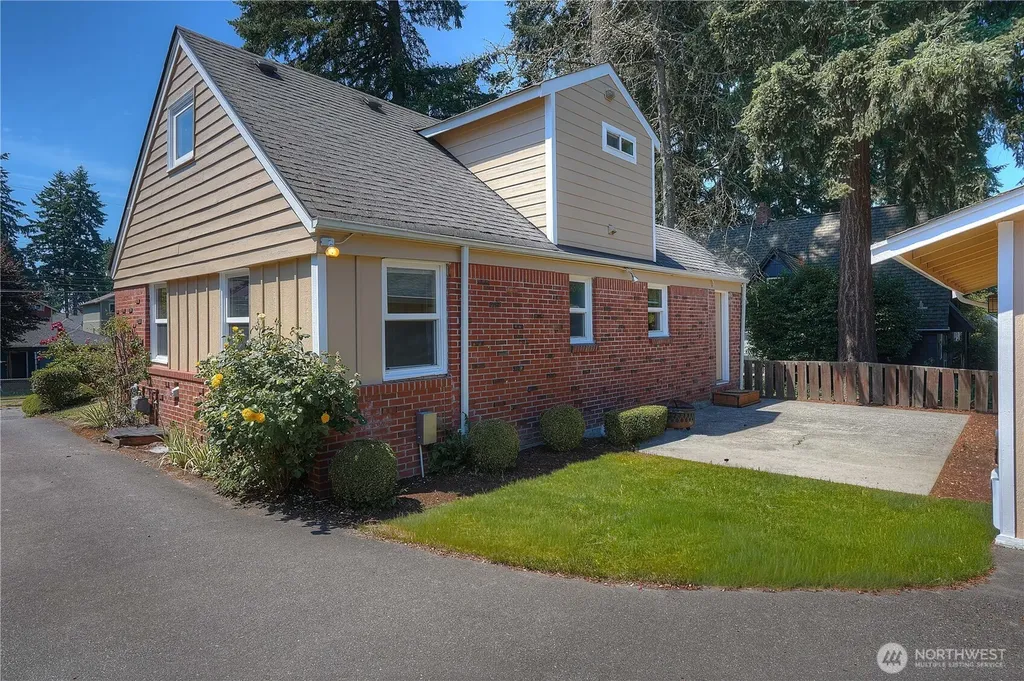 113 Farallone Avenue Fircrest WA 98466