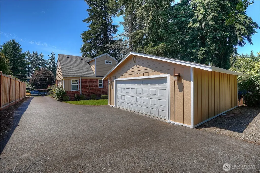 113 Farallone Avenue Fircrest WA 98466