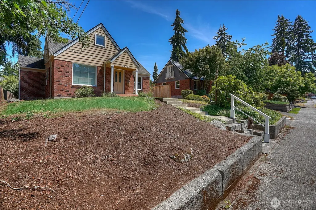 113 Farallone Avenue Fircrest WA 98466