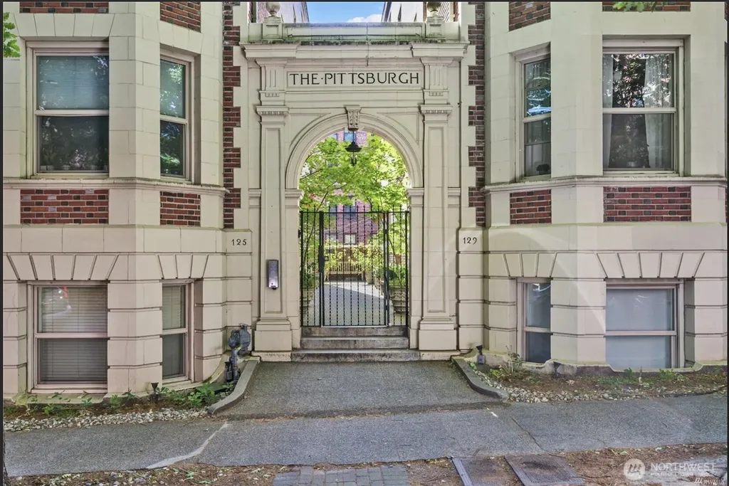 125 Warren Avenue N Seattle WA 98109