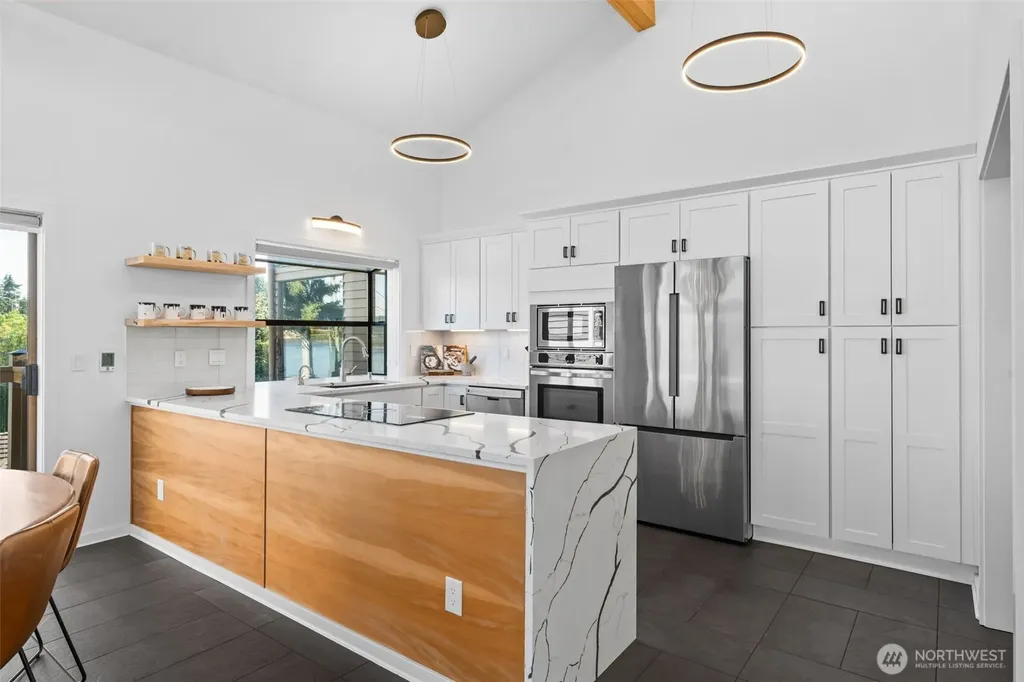 2027 Narrows View Circle NW Gig Harbor WA 98335