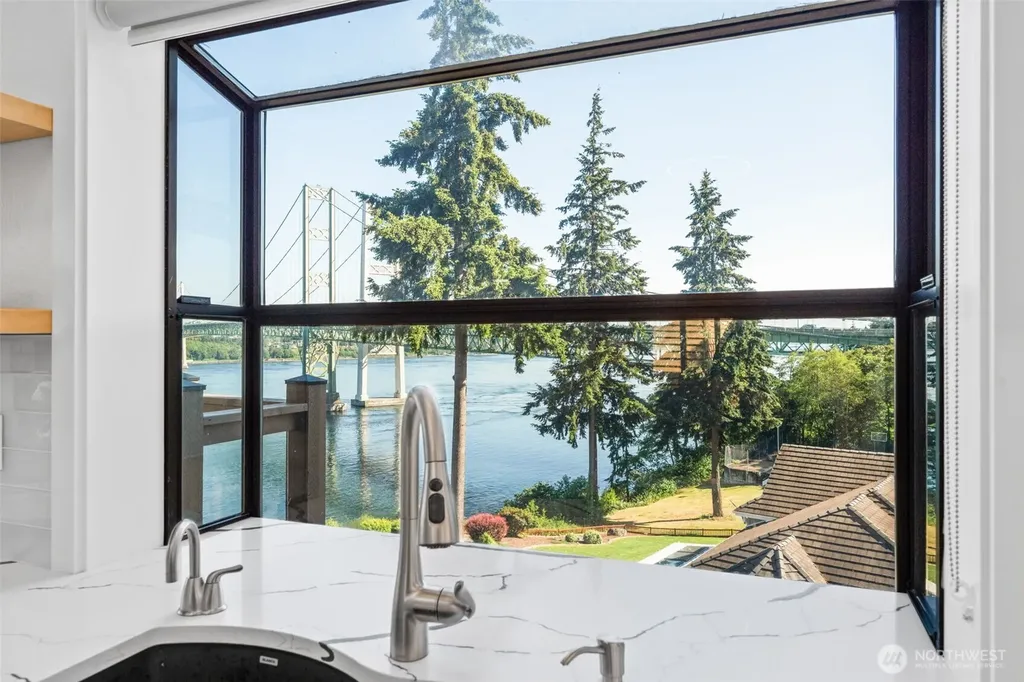 2027 Narrows View Circle NW Gig Harbor WA 98335