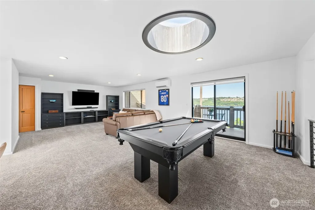 2027 Narrows View Circle NW Gig Harbor WA 98335