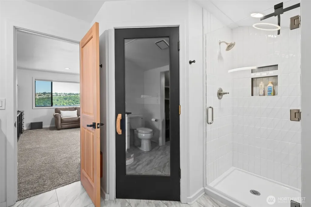 2027 Narrows View Circle NW Gig Harbor WA 98335