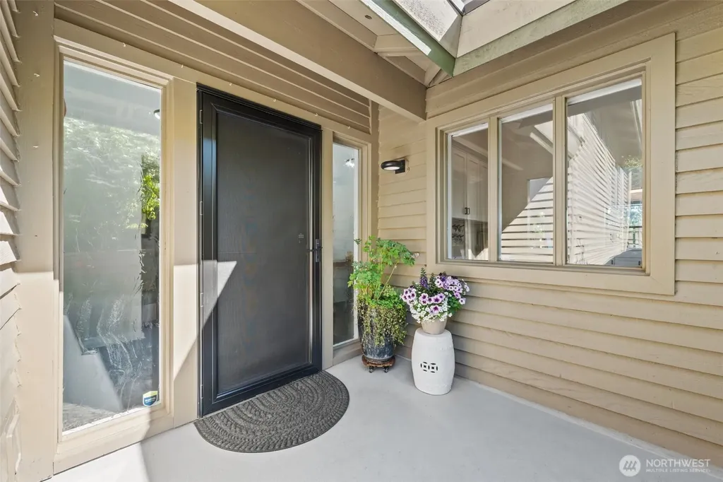 2027 Narrows View Circle NW Gig Harbor WA 98335