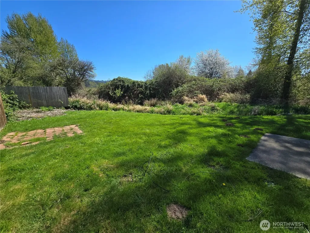 1108 S 11th Avenue Kelso WA 98626