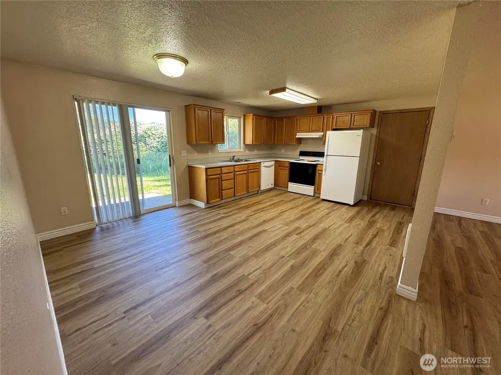 1108 S 11th Avenue Kelso WA 98626