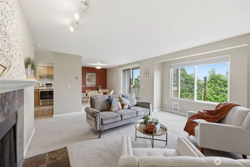 1700 W Sunn Fjord Lane Bremerton WA 98312