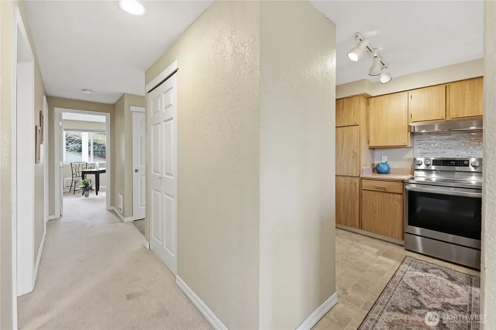 1700 W Sunn Fjord Lane Bremerton WA 98312